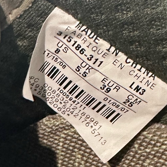 Women’s Nike Olive Green Air Force 1 Sneakers - Picture 6 of 6